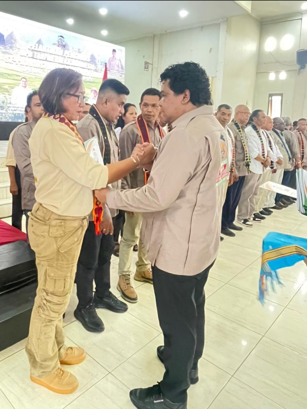 Ketua Umum DPN Tani Merdeka Indonesia Don Muzakir Lantik DPD se Provinsi NTT di Labuan Bajo